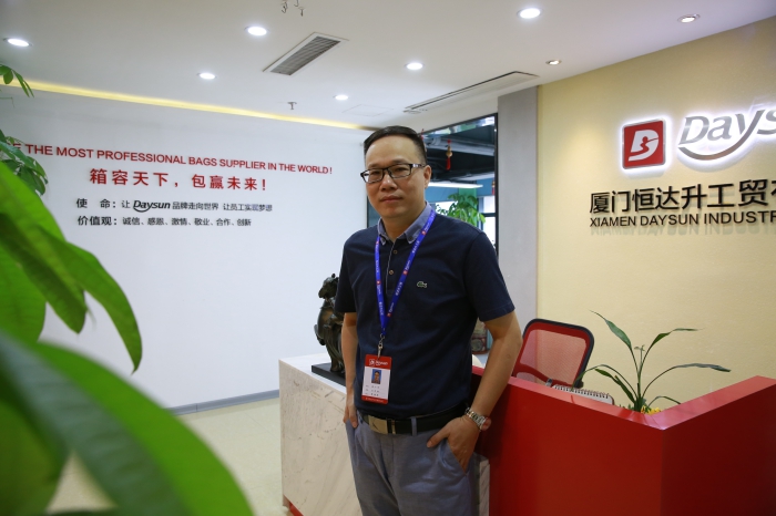 官网3.jpg